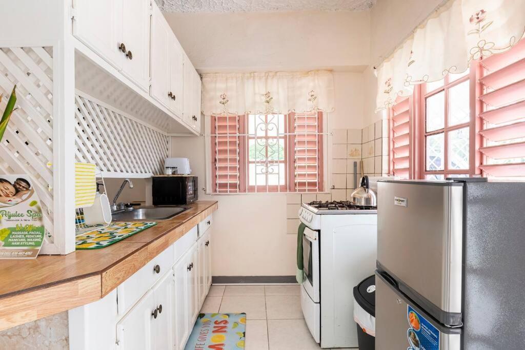 Shaw Park Gem Apt 12A Очо Риос Екстериор снимка
