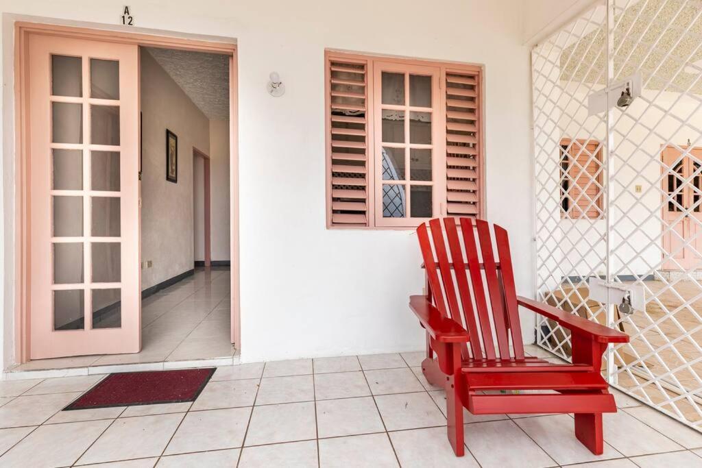 Shaw Park Gem Apt 12A Очо Риос Екстериор снимка